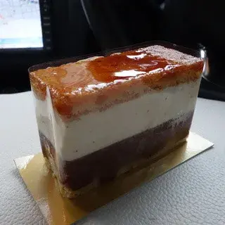 Pâtisserie Ravi,e Relier-1a.webp