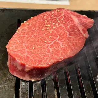 Zakuro Narakimiya Bettei-1a.webp