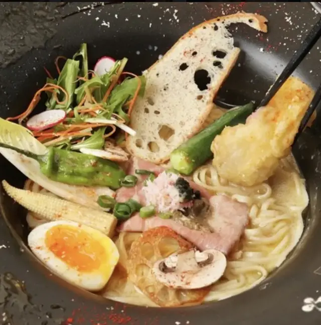 Kanikani Crab Noodle Sannomiya-1a.webp