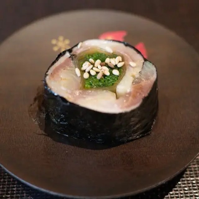 Sushi Sanshin-1a.webp
