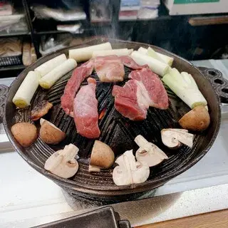 Shirokuma Sapporo-1b.webp