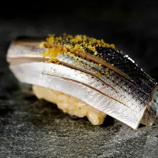 Sushi Hanakuruma-1a.webp