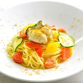 Oyster Plates - Lazona Kawasaki Plaza-1b.webp