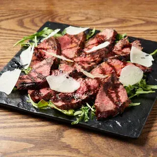 Mano-e-mano Minatomirai-1c.webp